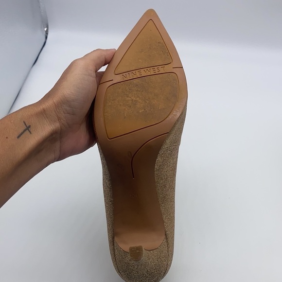 Nine West - Martina Gold Glitter Pointed Toe Heels Size 10 - Picture 8 of 16